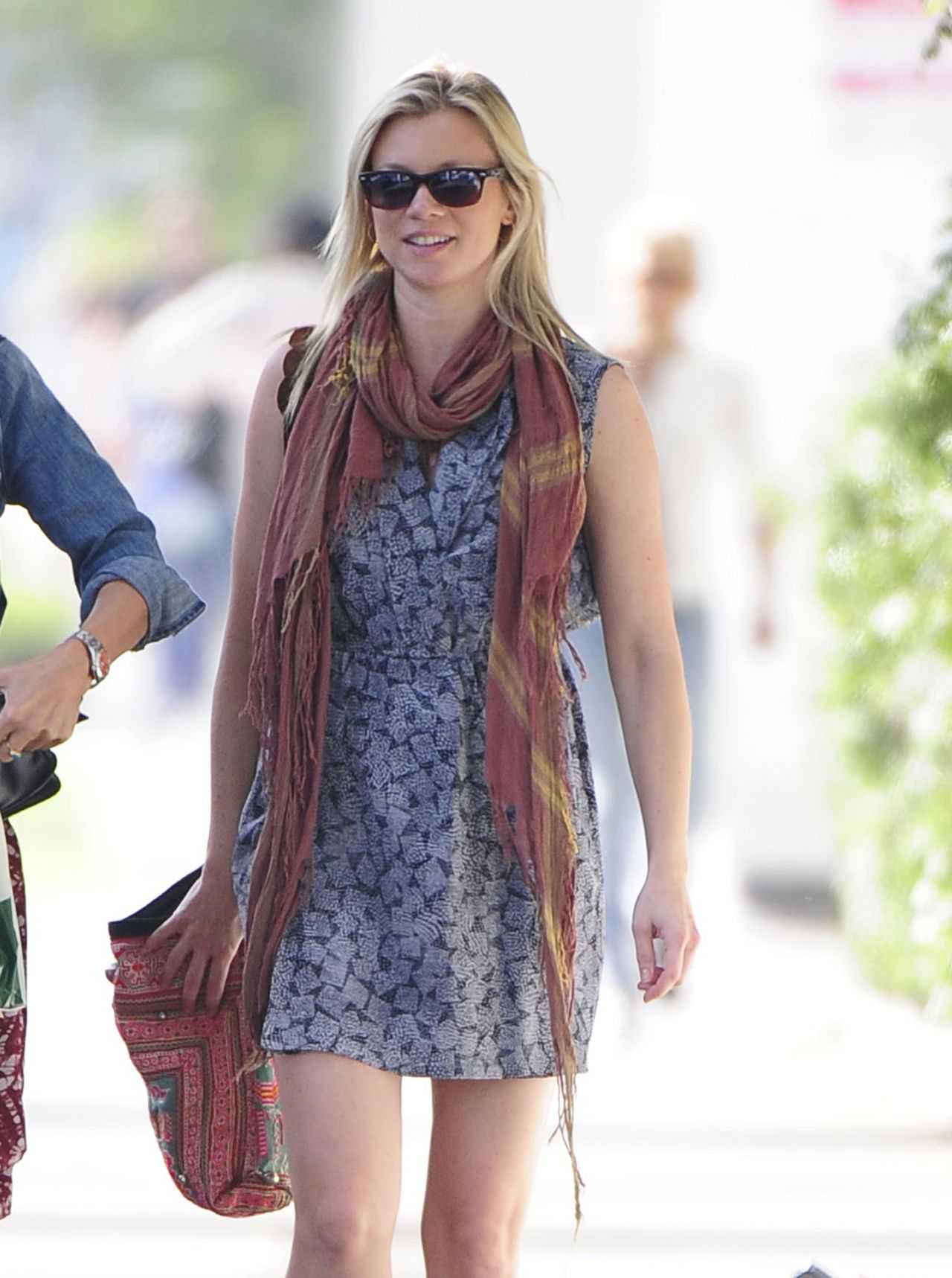 Amy Smart Street Style - Out for Lunch - Madeo in West Hollywood