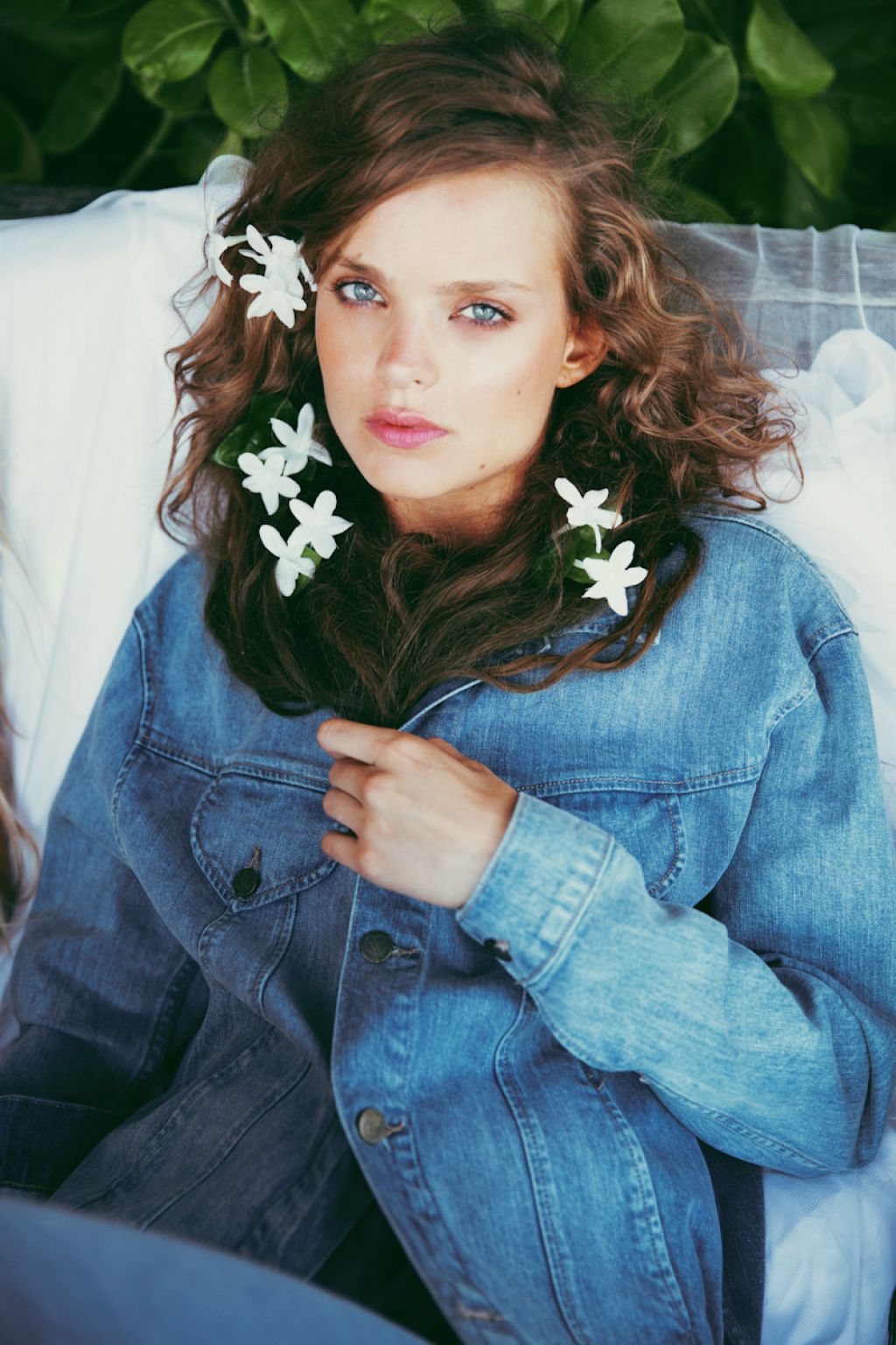 Emma Stern Nielsen, Svea Kloosterhoff & Mathilde Brandi - THE WILDFOX