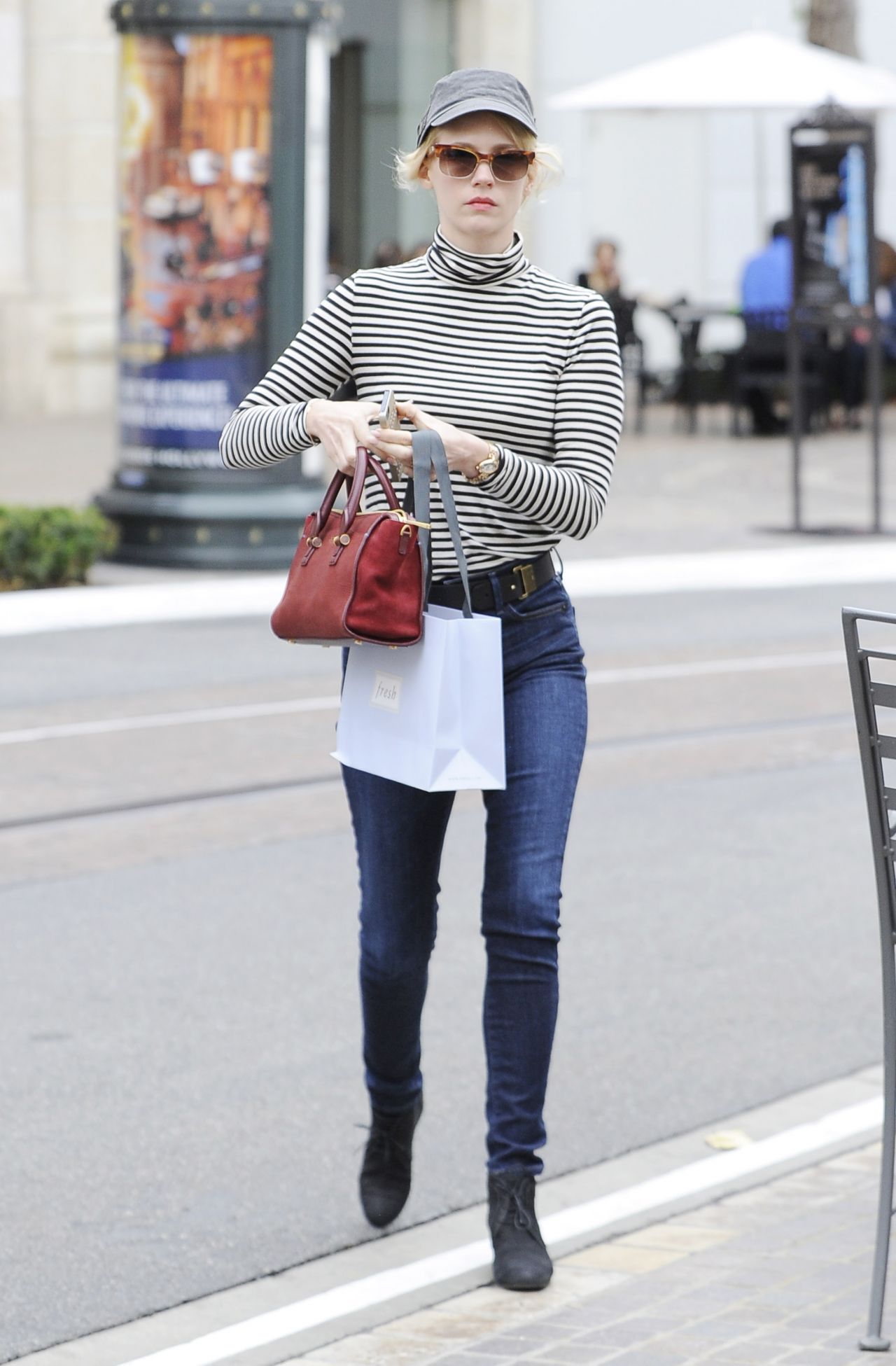 January Jones Los Angeles August 19, 2015 – Star Style