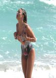 Jennifer Nicole Lee Swimsuit Candids - Miami January 2014