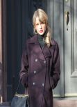 Taylor Swift Street Style - Looking for Appartment in New York, January 2014