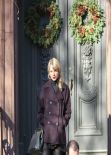 Taylor Swift Street Style - Looking for Appartment in New York, January 2014