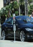 Alyson Hannigan and Her Electric Tesla Model S Sedan - Santa Monica, Feb. 2014