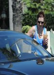 Alyson Hannigan and Her Electric Tesla Model S Sedan - Santa Monica, Feb. 2014