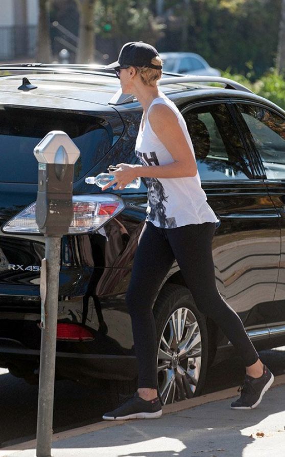 Charlize Theron at Yoga Class in Hollywood - February 2014 • CelebMafia