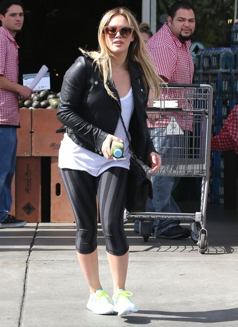 Hilary Duff - Shopping at Bristol Farms - West Hollywood, Los Angeles ...