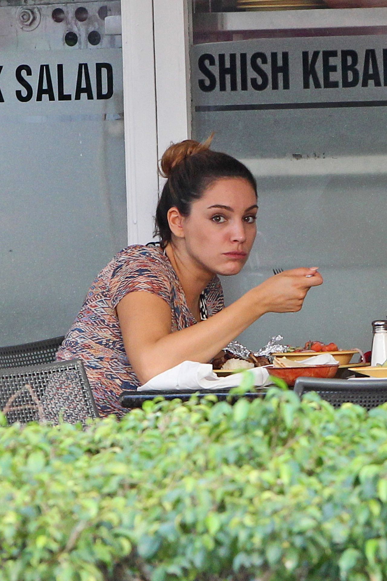 Kelly Brook at a Restaurant for Lunch in Miami - February 2014