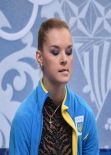 Natalia Popova Performs in the Women