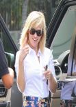 Reese Witherspoon Street Style - Out in Los Angeles