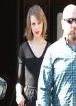 Taylor Swift at a Dance Studio in Los Angeles, February 2014