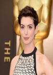 Anne Hathaway Wearing Gucci Gown - 2014 Oscars