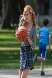 Bella Thorne Plays Basketball - Taking a Break on the Set of 