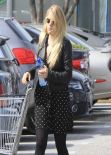 Busy Philipps Street Style - Grocery Shopping at Whole Foods in West Hollywood