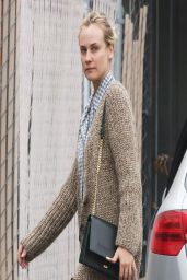 Diane Kruger Stops by a Grocery Store in Hollywood - March 2014