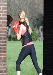 Ellie Goulding - Work out With a Personal Trainer - London Park