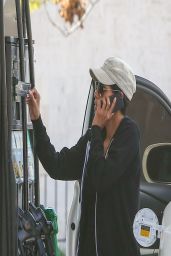 Halle Berry at the Gas Station - March 2014