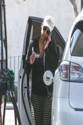 Halle Berry at the Gas Station - March 2014