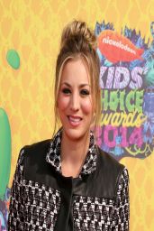 Kaley Cuoco in Rebecca Minkoff Tweed Blazer and Matching Shorts - Kids’ Choice Awards 2014