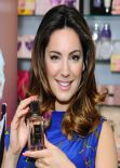 Kelly Brook - Launches Her New Perfume 