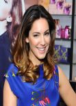 Kelly Brook - Launches Her New Perfume 