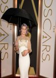 Kelly Osbourne Wearing Badgley Mischka Dress – 2014 Oscars