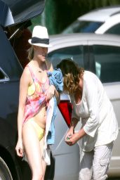 Kristen Bell Bikini Candids - Kapalua, March 2014