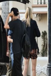Maria Sharapova - Arrives for Avon Photoshoot in Miami, March 2014