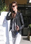 Michelle Monaghan at Earth Bar in Los Angeles - March 2014