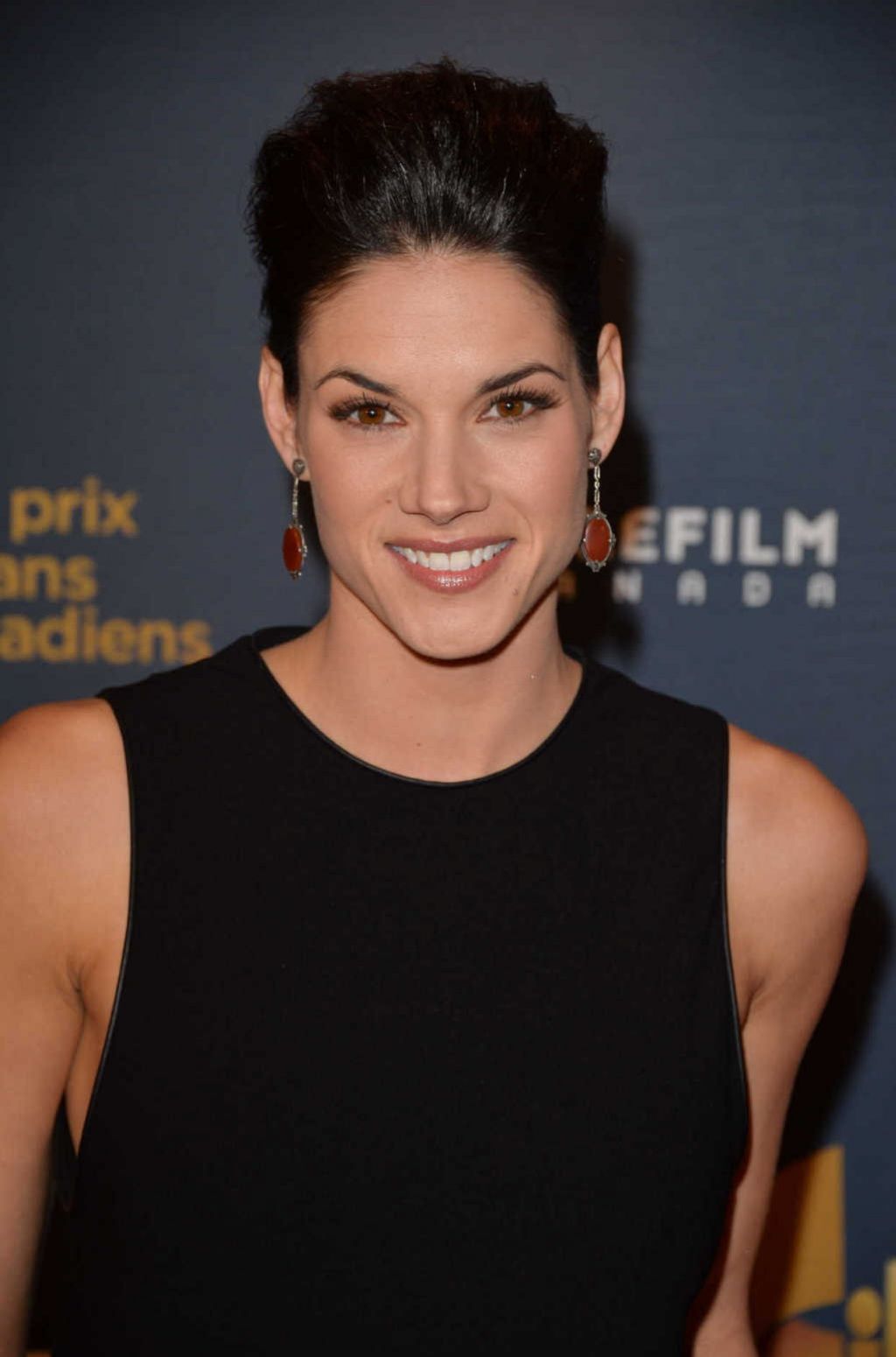 Missy Peregrym - 2014 Canadian Screen Awards • CelebMafia