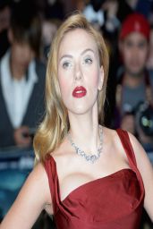 Scarlett Johansson in Vivienne Westwood Dress - 