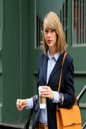 Taylor Swift Casual Style - Out in NYC - March 2014