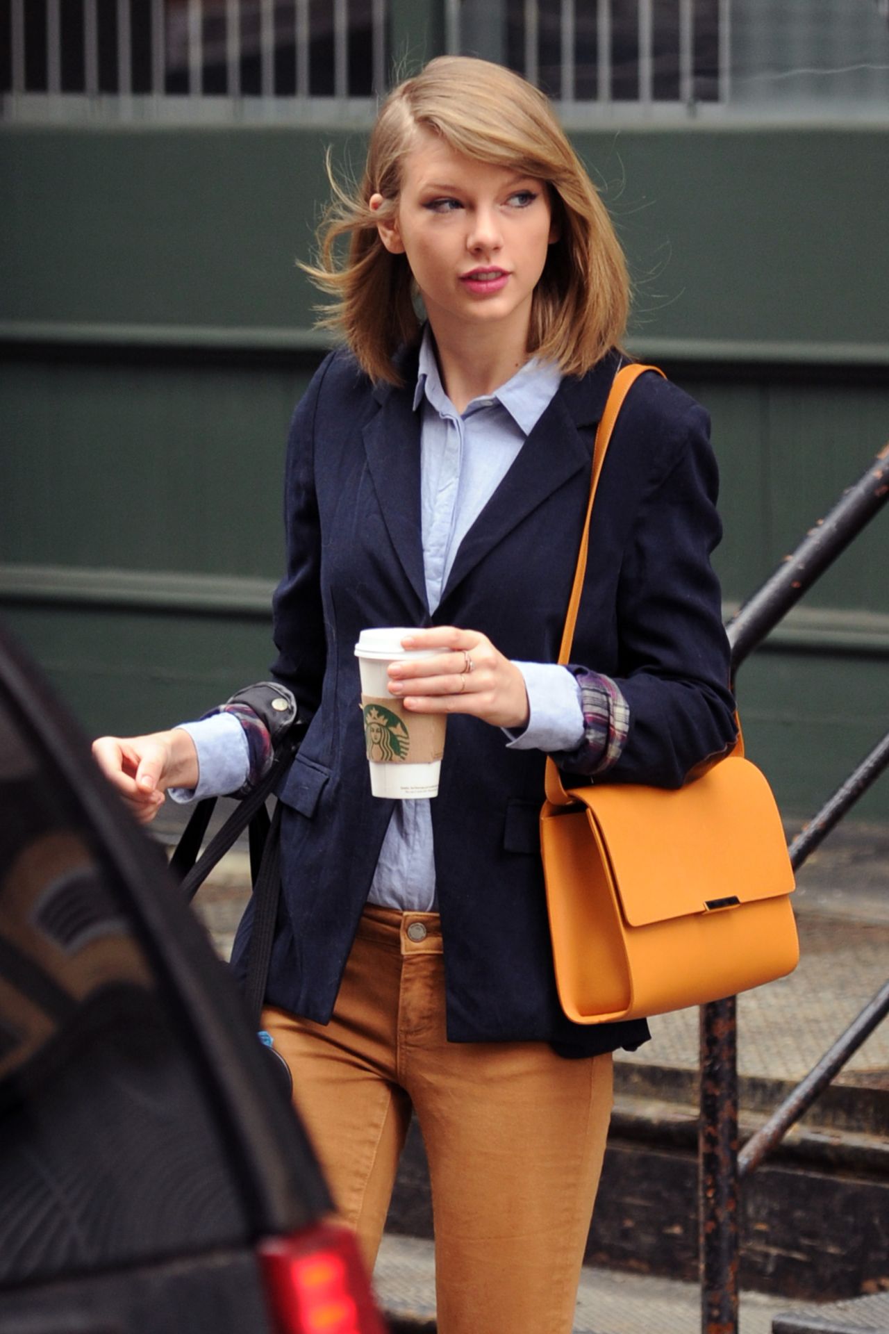 Taylor Swift Casual Style - Out in NYC - March 2014 • CelebMafia