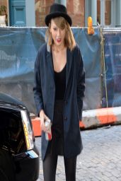 Taylor Swift Street Style - Out in NYC - March 2014