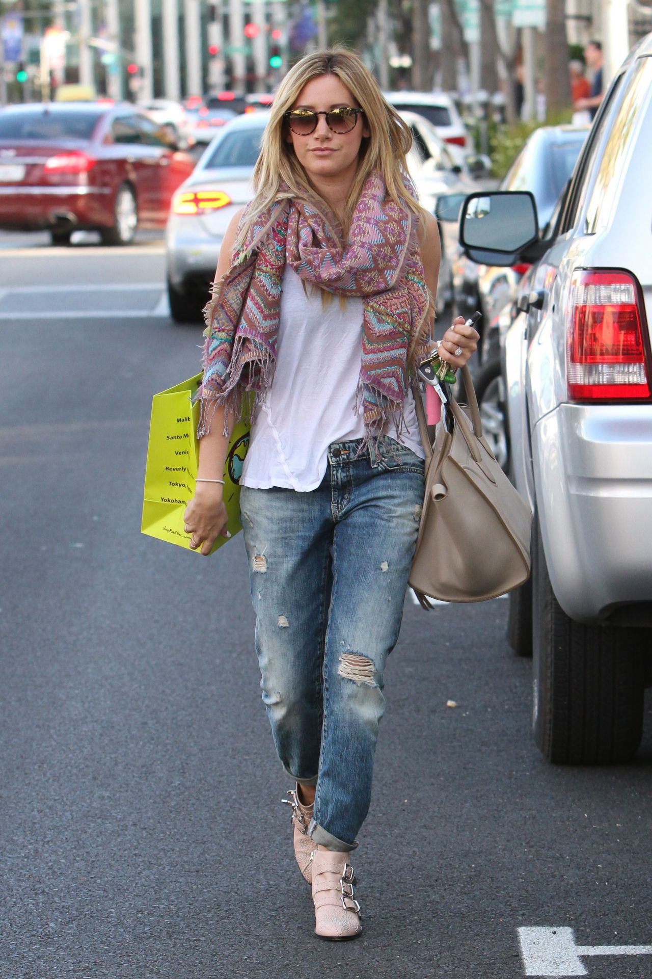 Ashley Tisdale Shopping at Planet Blue December 2, 2008 – Star Style