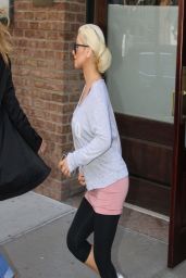 Christina Aguilera Street Style - Out in New York City - April 2014