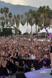 Ellie Goulding Performing at Coachella 2014