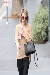 Emma Roberts Casual Style - Los Angeles, April 2014
