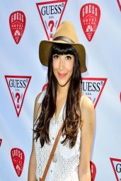 Hannah Simone - GUESS Hotel in Palm Springs - April 2014