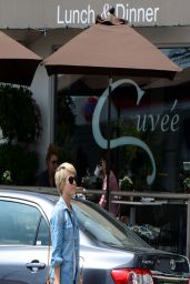 Julianne Hough Street Style - at Cuvee Restaurant in Beverly Hills