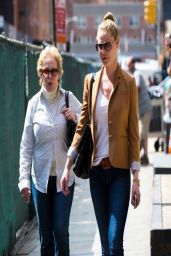 Katherine Heigl in Jeans - Out in NYC - April 2014