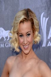 Kellie Pickler in Romona Keveza Gown - 2014 Academy Of Country Music Awards in Las Vegas