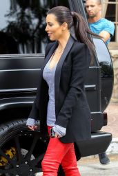 Kim and Kourtney Kardashian - Leaving The Villa Restaurant - April 2014