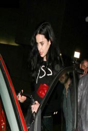 Krysten Ritter Night Out Style - Out for Dinner in Los Angeles - April 2014