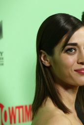 Lizzy Caplan - An Evening With 