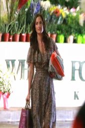 Minka Kelly - Stops by Whole Foods in Beverly Hills - April 2014