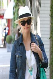 Reese Witherspoon Casual Style - Shopping at Melrose Place - April 2014