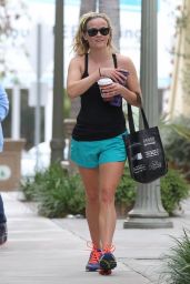 Reese Witherspoon in Shorts - Leaving the Gym in Brentwood - April 2014