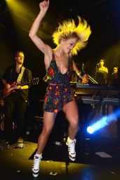Rita Ora - Private Showcase at The Box in New York City - April 2014