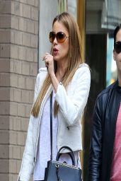Sofia Vergara in Jeans - Out in New York City - April 2014