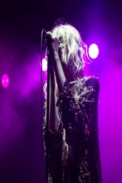 Taylor Momsen Performimg at The Limelight in Milan (Italy) - March 2014